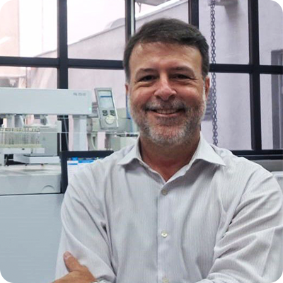 Dr. Mauro Renault Menezes